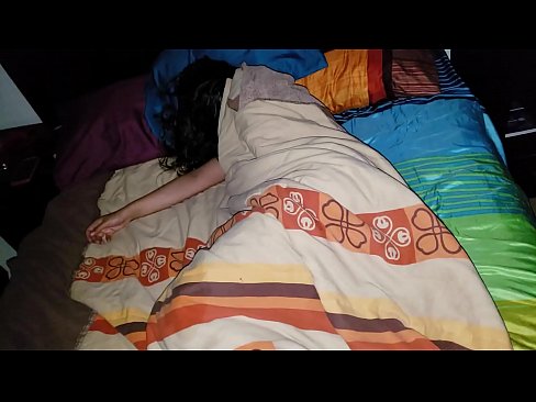 ❤️ Stepson a' giùlan a mhuime òg fhad 'sa tha ia' cadal. ️  Porn dachaigh  aig gd.onlyindianpornx.ru ️❤
